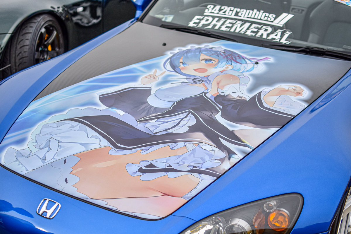SK_VTEC_AP1's tweet photo. お隣!まーりゃんさん号!
ぱ……ぱんつ……(じゅるり
10台中ナローが二台だけだったので心強かった!
でも隣だと自分のS2が車高が高く見えるので訴訟
#痛車天国
#EXPO痛車天国
#teamS2000 https://t.co/2cAnkYeS6v
