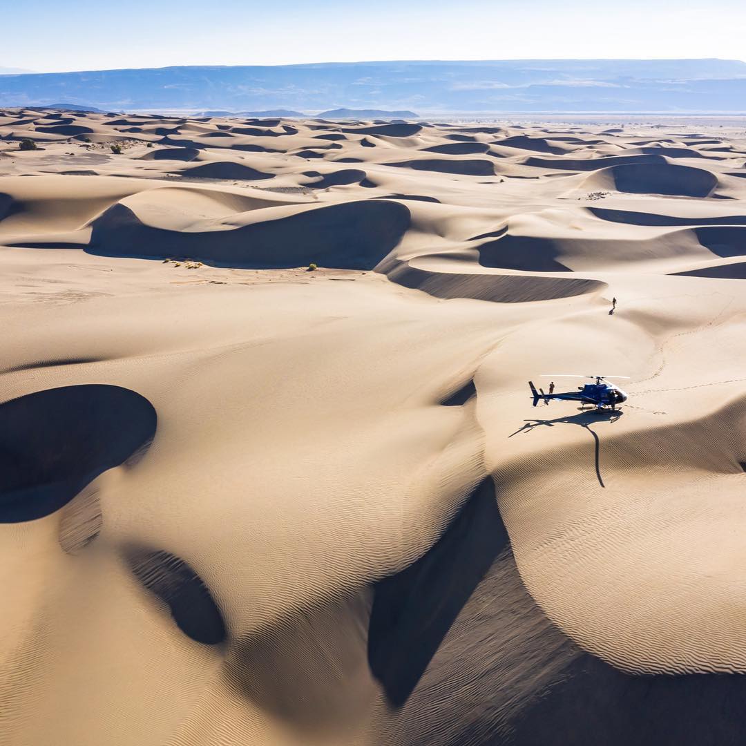letsDiscoverke's tweet photo. This isn't Dubai. This is Suguta valley in Kenya and it's extremely Beautiful. Also those choppers are shots are everything 😍 https://t.co/fc2S01pvtY