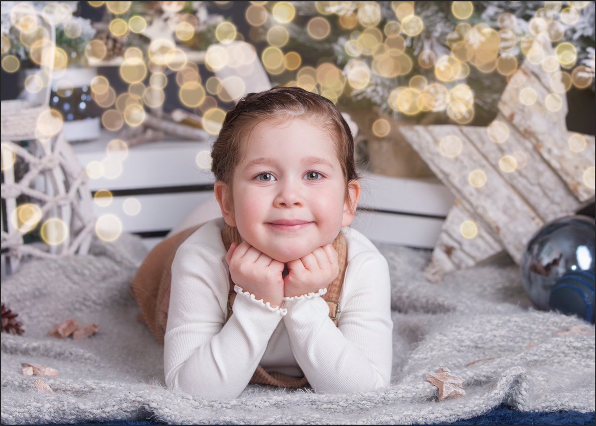 NEW Mini photo Sessions. Christmas Theme by Image Perfect Photography.Included is a variety of poses, with one mounted print delivered to your door.
Bookings can be reserved online at imageperfectni.com/mini-photo-ses…
Price per child is £25 or 2 siblings £35 in the same slot.