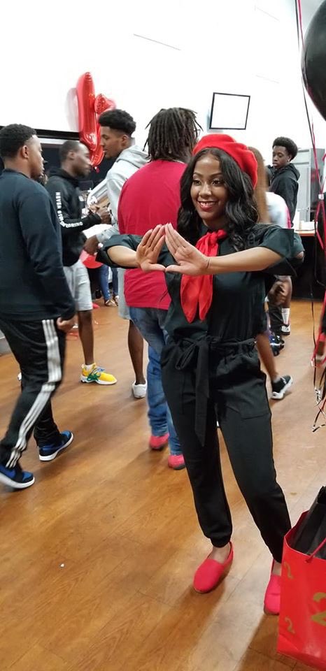 ZariaAlise's tweet image. Allow me to reintroDEUCE myself❤️🐘🔺 AOML #DST #1913 #Deuce #Fall19