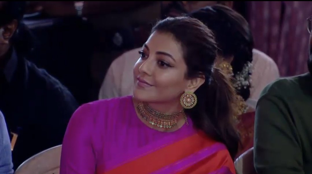 kajalTamilFC's tweet photo. #kajalAggarwal at #VFIVV19 Awards! #100DaysOfCOMALI @MsKajalAggarwa ❤️ https://t.co/VEb2DqdOJP