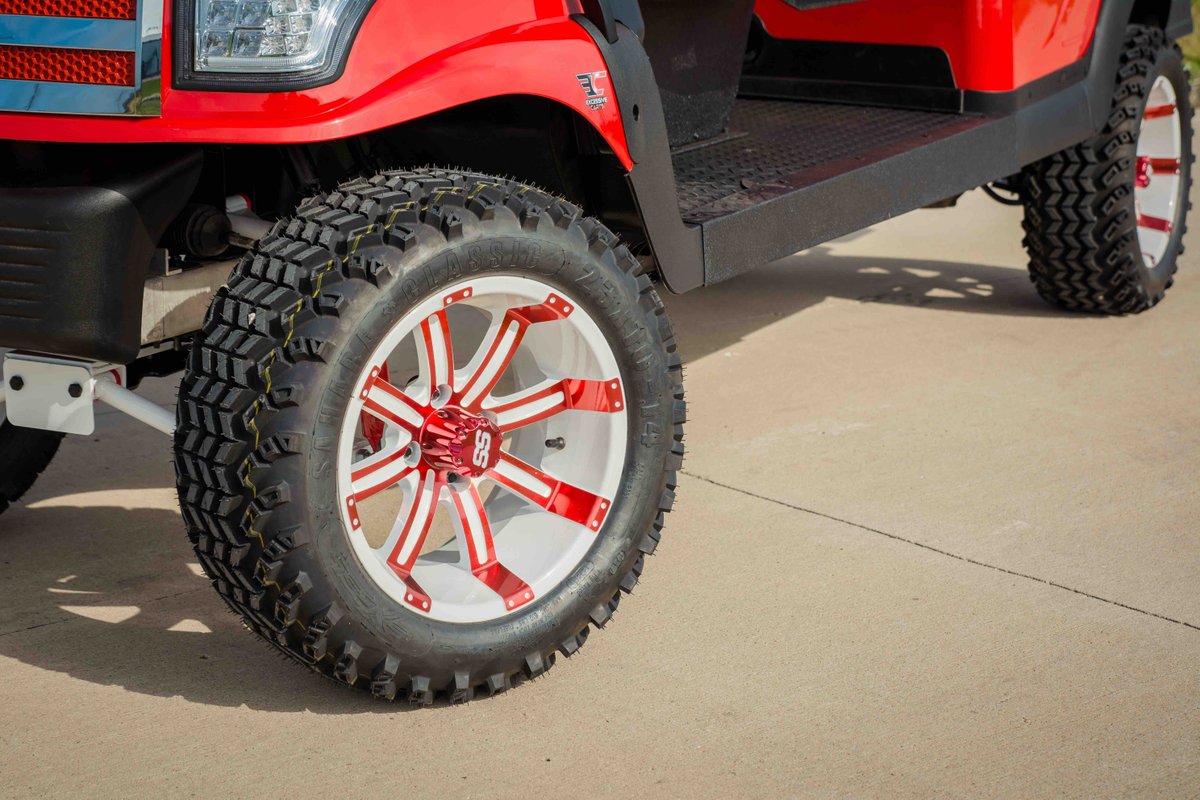 Nope, that's not a canday cane 🍭you see. It is just andother example of the custom carts we can build for you and your family. Our Black Friday Sale is in full swing. Click the link below to let us know you are interested.  hubs.ly/H0lYF320