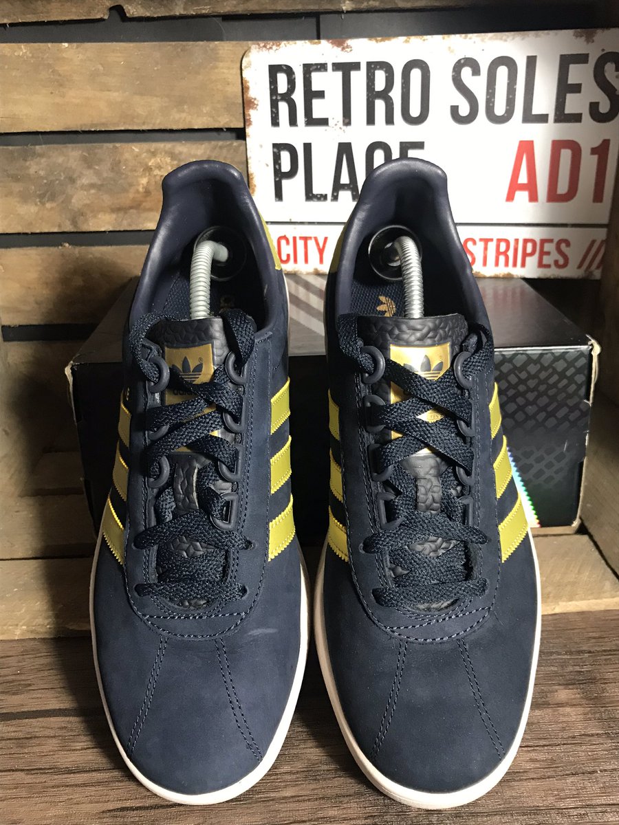 RetroSolesUK's tweet image. For Sale:-

#Adidas #Trimm #Trab

Date of Release:- 06/13

UK 9 

Condition:- Excellent Pre Worn 

With OG Box:- Yes 

£65 DELIVERED 

More Photos Available 

RT Appreciated DM me if interested #adidasoriginals 👍