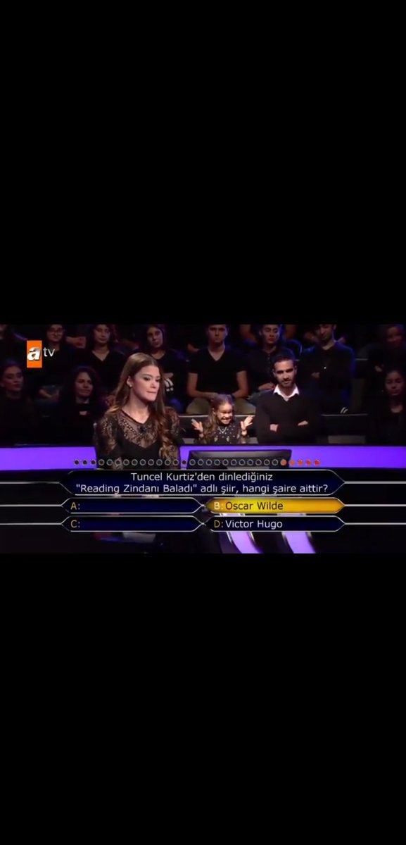 Önemli ve özel anlarda ciddiyetimi koruyamıyorumdur...