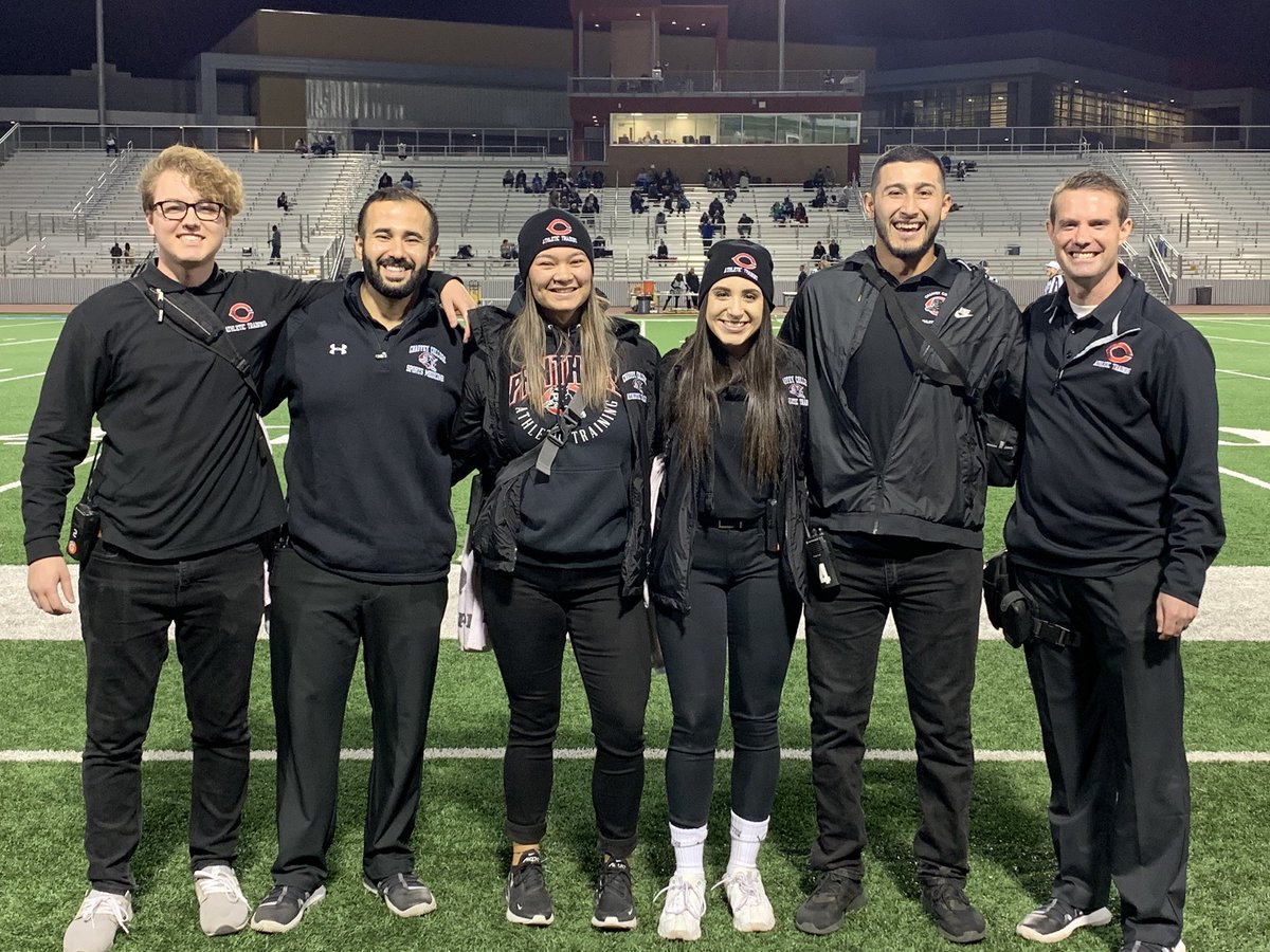 chaffey_at's tweet photo. Congratulations to our Chaffey football team for taking home the win against SBVC for this years bowl game! Thank you to our athletic training staff Brashit, Nate, and the students for getting our men through an undefeated season! https://t.co/VBjFgtNtbT