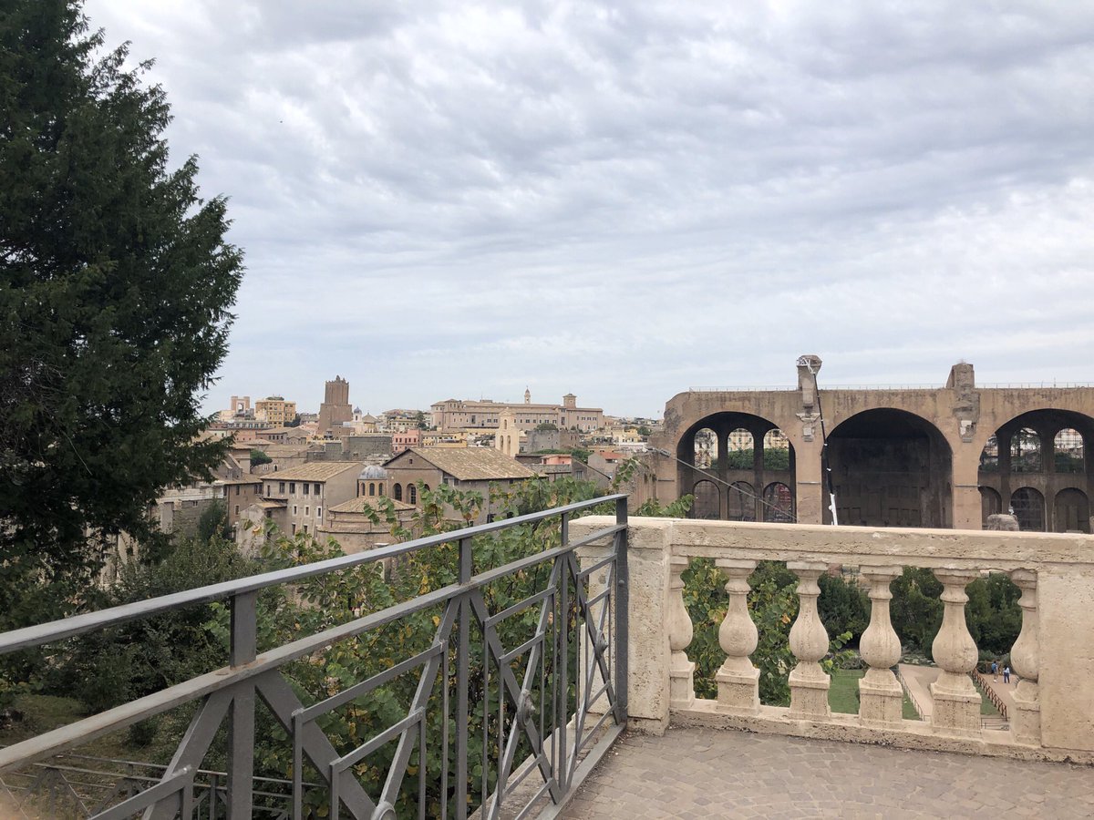 The balcony & the two views from an area known as “Palatine Hill”. A good resting place for one after they’ve traversed the many stairs that lead to it, as they can spend some time to appreciate sights there.