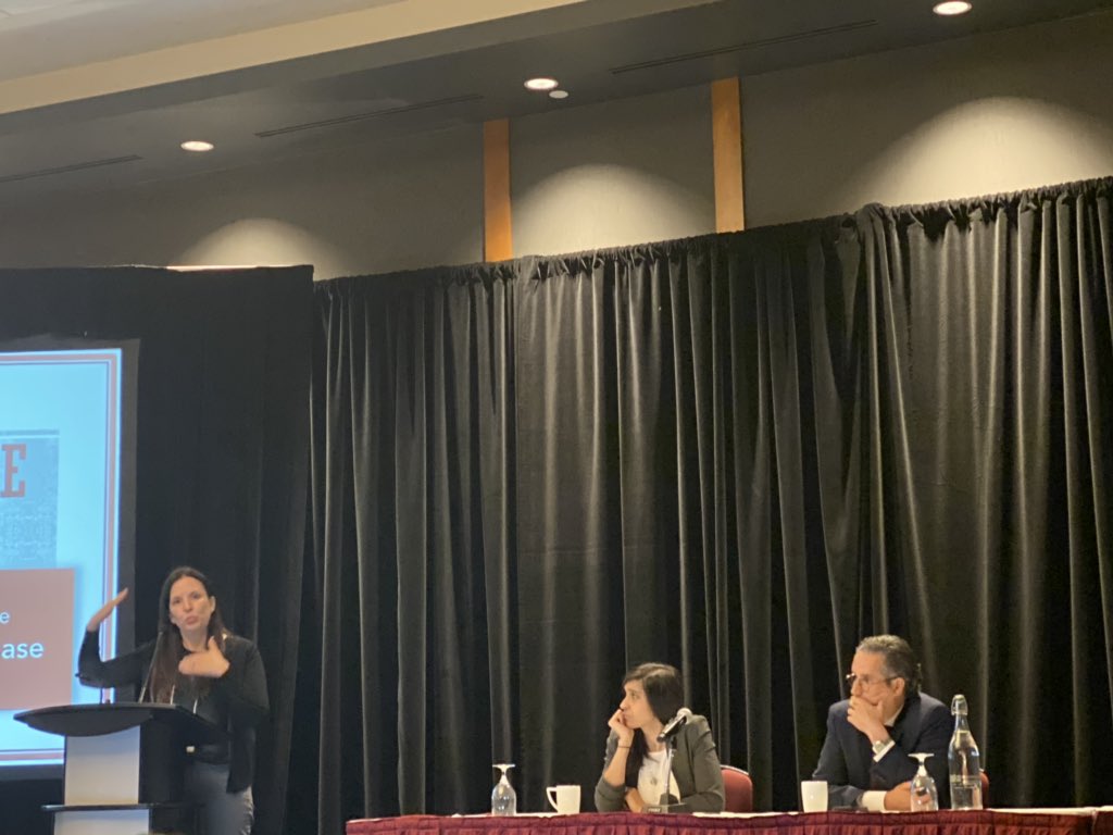 SumeraIlyasMD's tweet image. @MacparlandSonya kicks of the last session of @CASLupdates with a fantastic and informative talk on #singlecelltranscriptomics in autoimmune liver disease. Session moderated by the wonderful @DrAliyaMD.