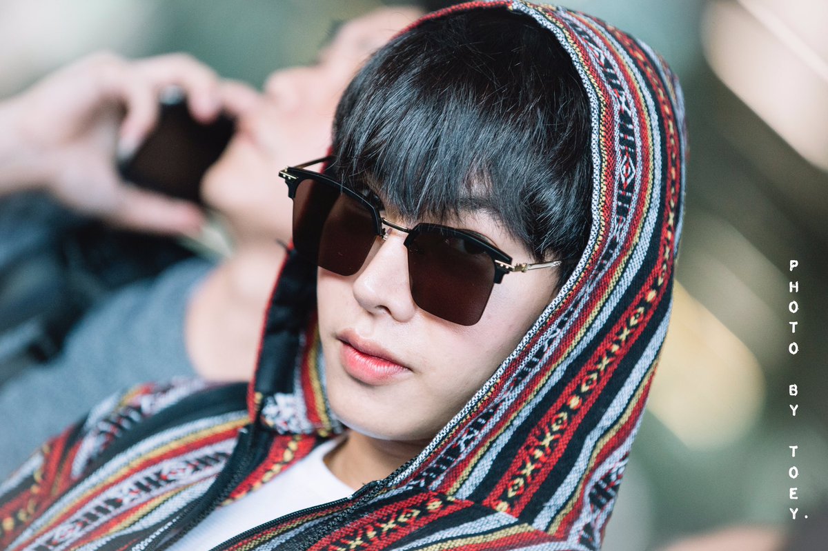 photobytoey's tweet photo. น่ารักทุกวันทำการ 

#เป๊กผลิตโชค 
#Peckpalitchoke 
#palitgallery
#photobytoey https://t.co/fBRmlgUfVQ