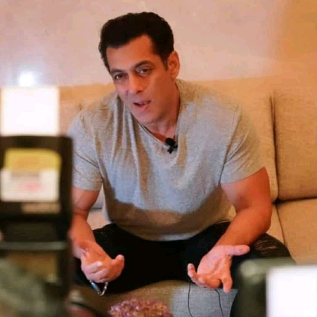 beingmdirish's tweet photo. Don't mess with Bhai.

RADHE MOST WANTED HERO https://t.co/2SW6Da2yq5