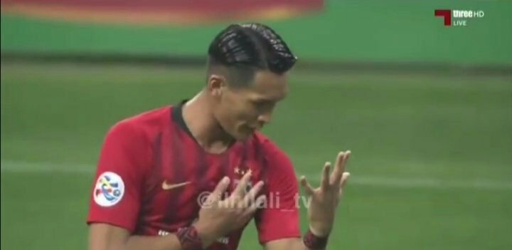 _alangri's tweet photo. #النصر_الوحده_الدوري
مالت عليك وعلى كل فقراوي شجعك🤣 https://t.co/OyO3mRnKKt