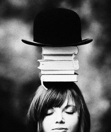MarieDChevalier's tweet photo. 📚🖊 https://t.co/49mUrahpr4
https://t.co/WfTZGezEHH
@MDC2Plumes https://t.co/JFTTaDz3zd