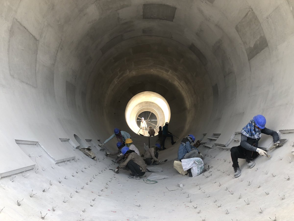 ref_solutions's tweet image. Castable lining in an incinerator. Total equipment weight 170T, lined and delivered in one piece from workshop.