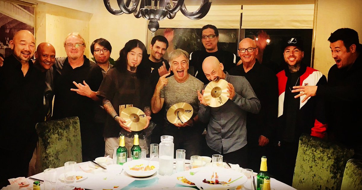 gruvjunky's tweet photo. “Always be a first-rate version of yourself, instead of a second-rate version of somebody else.” - Judy Garland
@SABIAN_Cymbals @9BeatsUSA #RHYTHMINTENSIVE #TuneOfSuccess #drums #musicchina https://t.co/yKO07uaKyY
