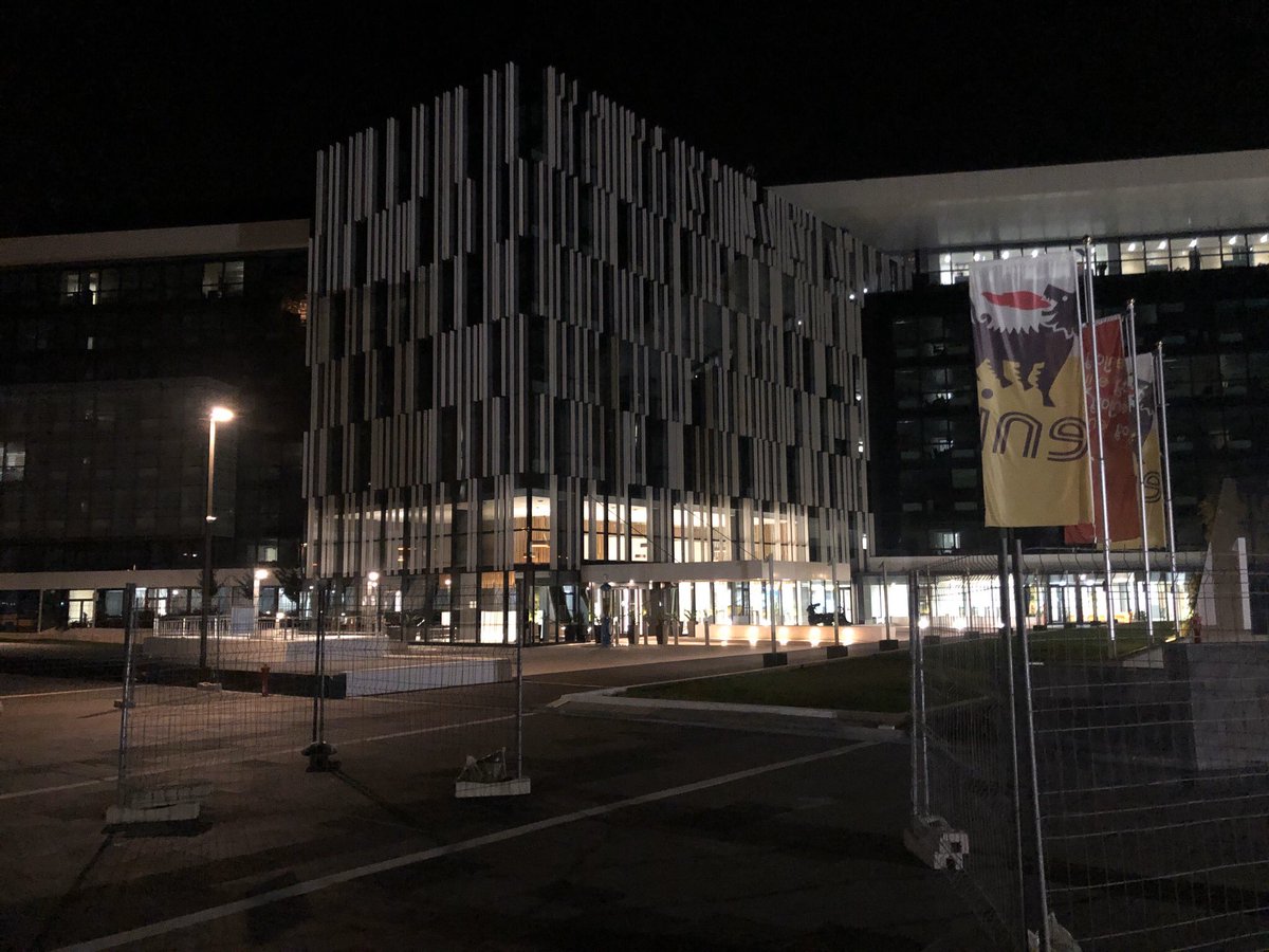 The exact location where my brother & I were staying for 2 nights was within an area called “Torino”. An area that is relatively quiet with a few various facilities, including a stand out one being the shopping mall known as Euroma 2. Here is how the area looks at night.