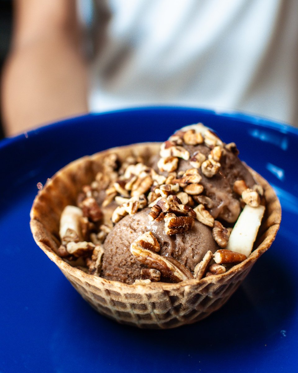 #SundaeonSunday goodness for you! Hope you're enjoying this cozy Sunday before Thanksgiving Week!