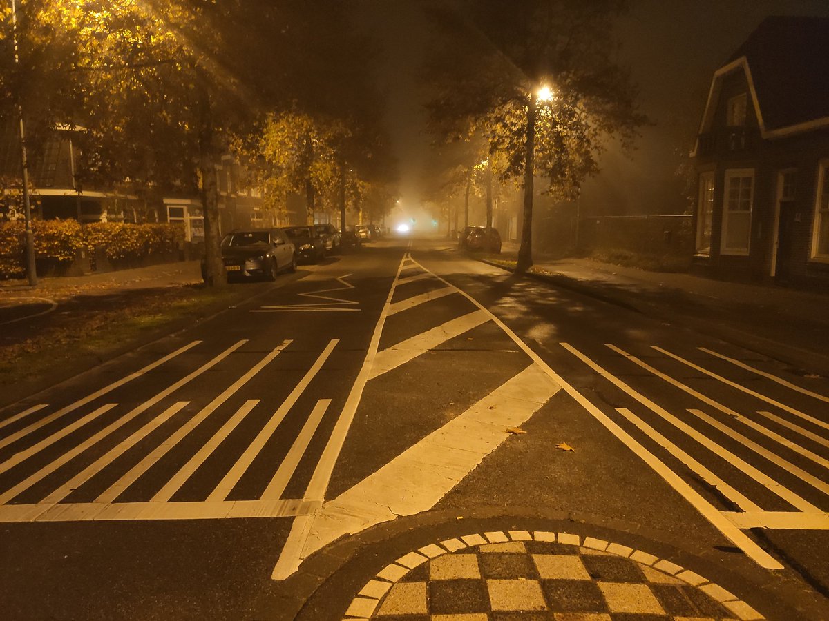 Rayintu's tweet image. Foggy night