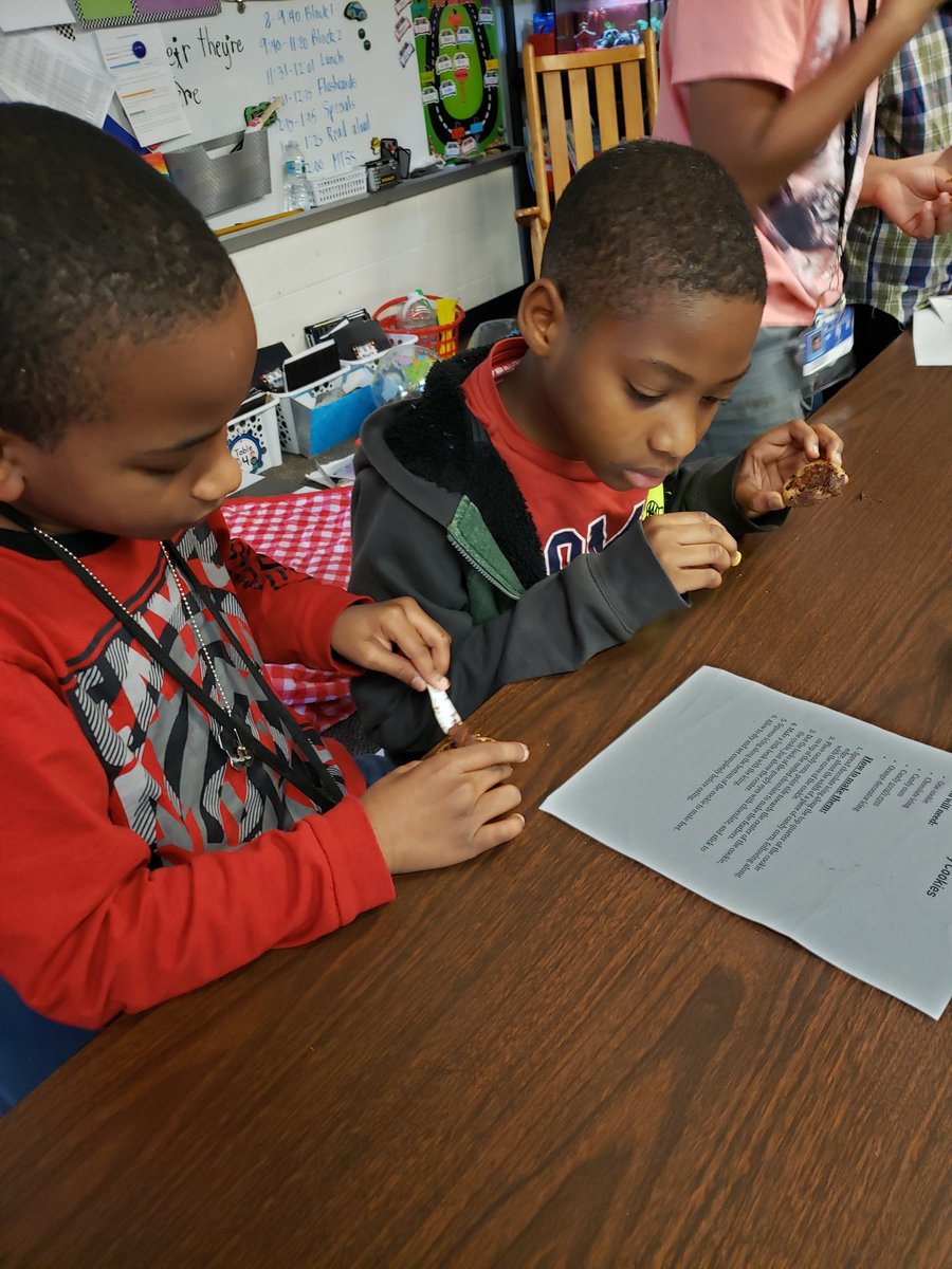 MrsDemonbreun's tweet photo. How do you keep kids engaged before a holiday break? Give them a recipe to read without a picture!
#readingrecipes
#reallife
#keepingstudentsengaged
@MCPS_Sunrise
@BenWhitehouse98
@MarionCountyK12
@KellyGassman
@lizmccready23
@CASjanedavis https://t.co/2HeQHYAQw1