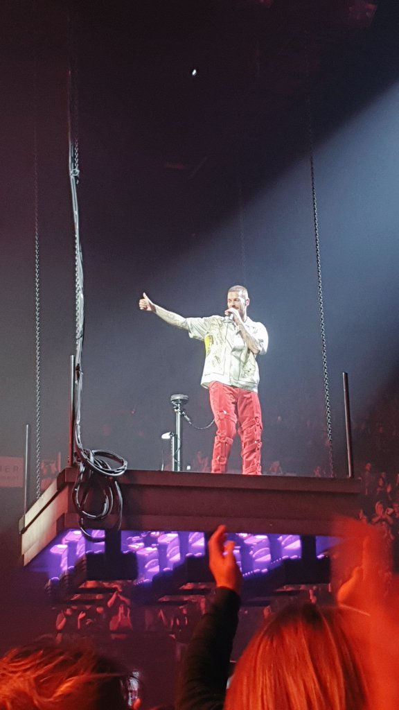Morgane_Hdmn's tweet photo. MERCI @MPokora pour ce show exceptionnel 🎆🎉🤩🤩 #pyramidetour ❤❤ https://t.co/kQ4uy9xRcp