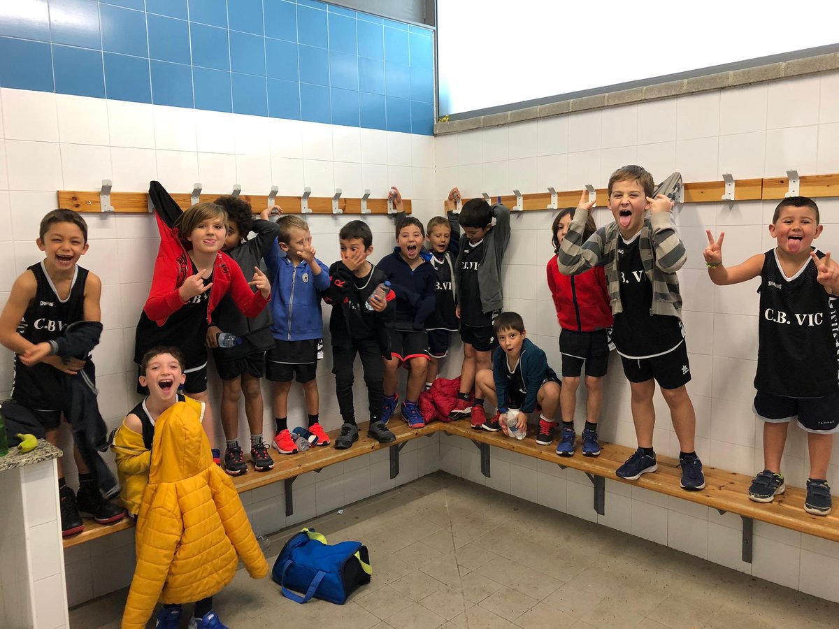 Aquest matí l’Escoleta del Club ha participat a la trobada organitzada pel <a href="/CBSTA_EUGENIA/">C.B. SANTA EUGÈNIA</a> del <a href="/CEOSONA/">Consell Esportiu d'Osona</a> 

Molt contents d’haver-hi pogut participar! Gràcies 

#SomhiVic 🔴⚪️🔴⚪️