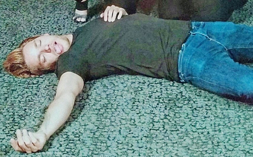 hannahpolinbee's tweet photo. Doms trousers have got me like😱😏😮 #lovefordom https://t.co/bXYo8orP6N