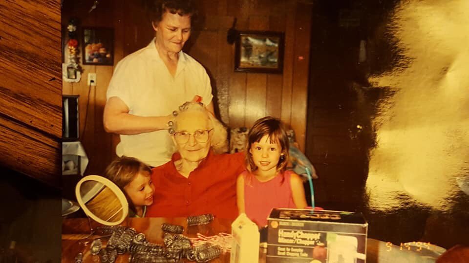 caarleyfries's tweet image. she filled my life with so many amazing memories and meals #beansandcornbread 💘