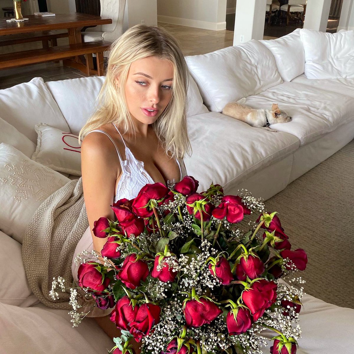 CorinnaKopf's tweet photo. it’s almost my birthday 🤯 https://t.co/9IYOxrkZhi