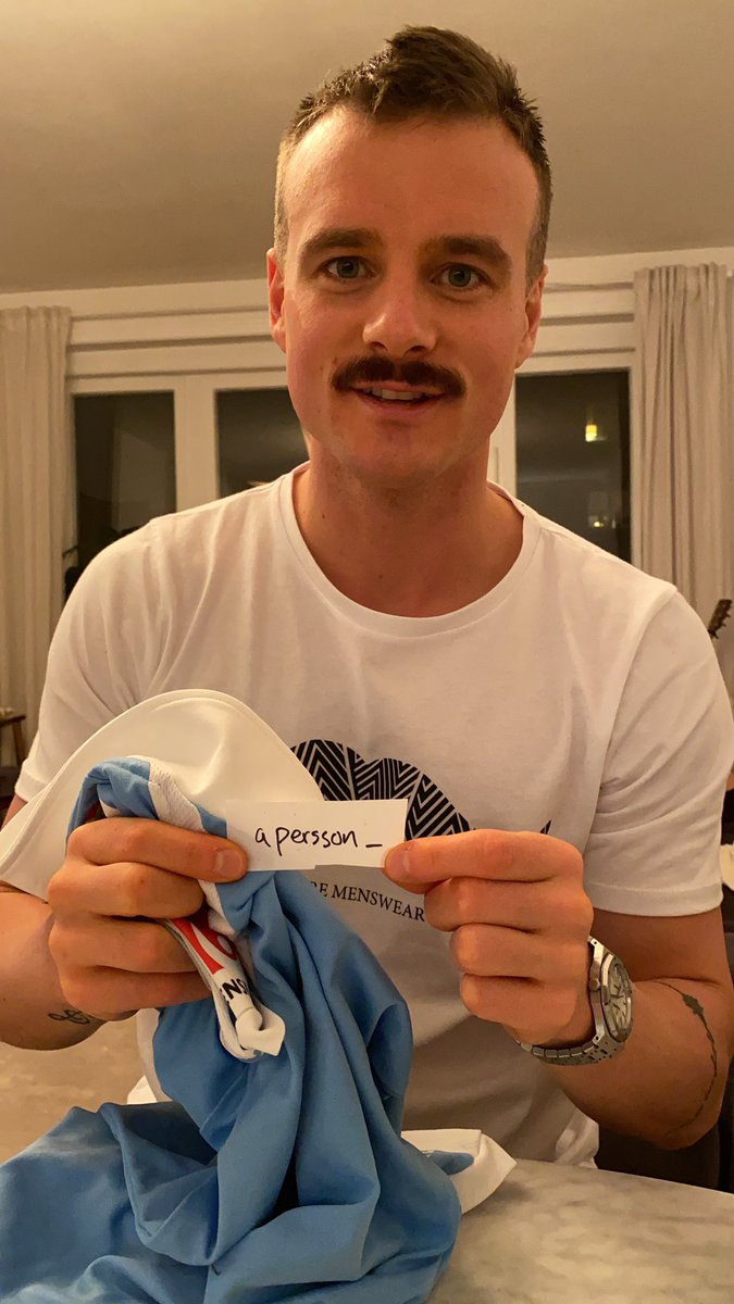 Himla kul att så många var med och donerade pengar till movember för mäns hälsa! Den som vann min signerade tröja blev ”apersson_” grattis till dig😃🎈 till alla andra som tyvärr inte vann men var med och bidrog, stort tack!