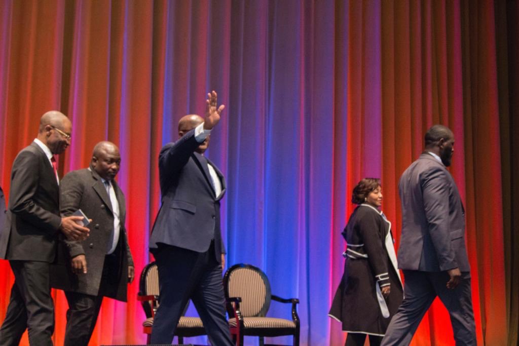 JLetamba's tweet photo. Ovation de la Diaspora congolaise d’Allemagne au Chef de l’Etat à l’issue d’une visite d’Etat plein de symboles, le 15 Novembre 2019! https://t.co/FekWDBI92u