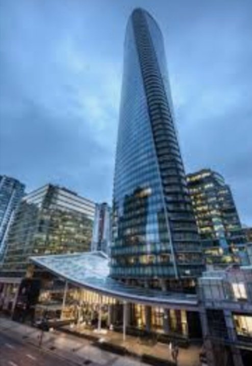bfraser747's tweet photo. Every month when I go see my doctor around the corner I can't resist stopping by the beautiful @TrumpVancouver. It always puts #MAGAin perspective seeing the quality workmanship. They put out some Christmas decorations and looks amazing. The staff is amazing. Great job Trump Kids https://t.co/4ob5i06k53