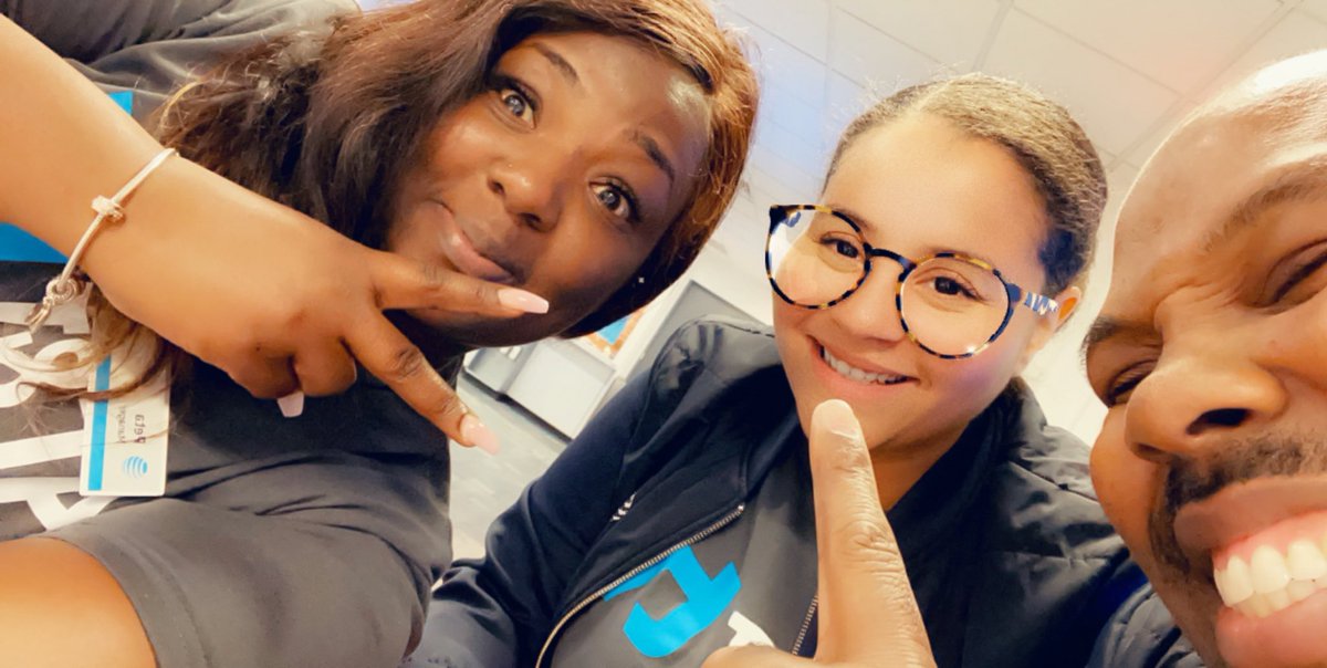BiscayneStore's tweet image. #BayFlow would like to congratulate Jess, Chris, &amp;amp; Anthony for becoming Business Experts! From taking initiative &amp;amp; finalize the sale. Never quitting &amp;amp; never settling.🖌📊💼@jrluna11 @efrenfavela @Sumitra_Coote @preciouszmoment @_EfrainEspinoza @Mr_Ely_Gonzalez @JasonJj5839