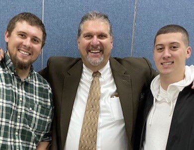 WebParweb41's tweet image. Love going to church with these guys!!