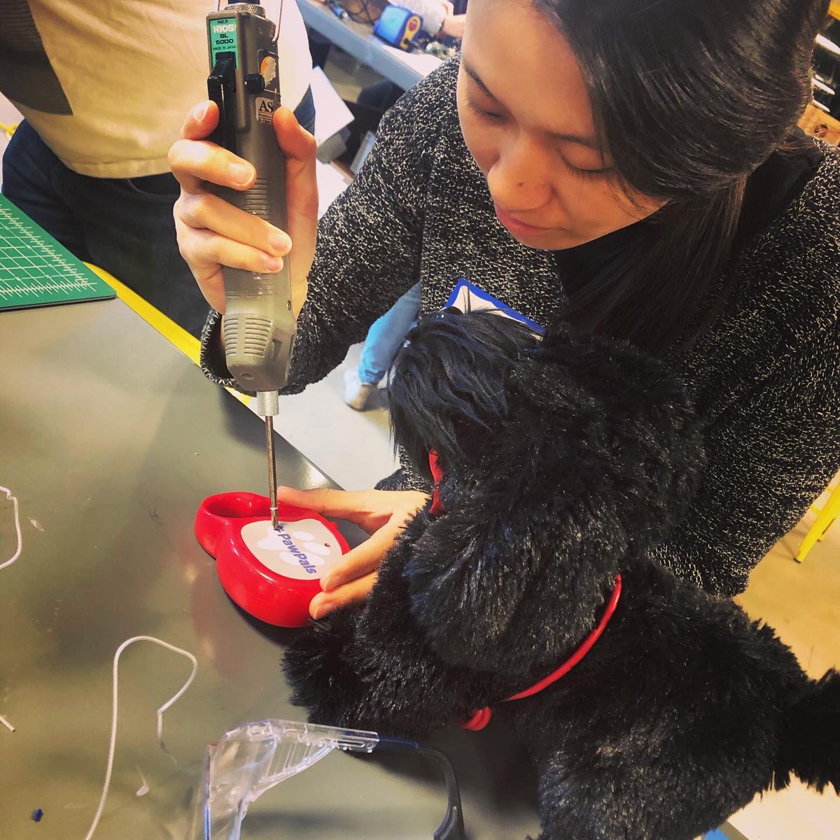 Stefania_druga's tweet image. What better thing to do on a Sunday morning than to go hack a bunch of toys &amp;amp; make them accessible for kids just in time for Xmas #tcat #uofwa #toyhack #accessibility