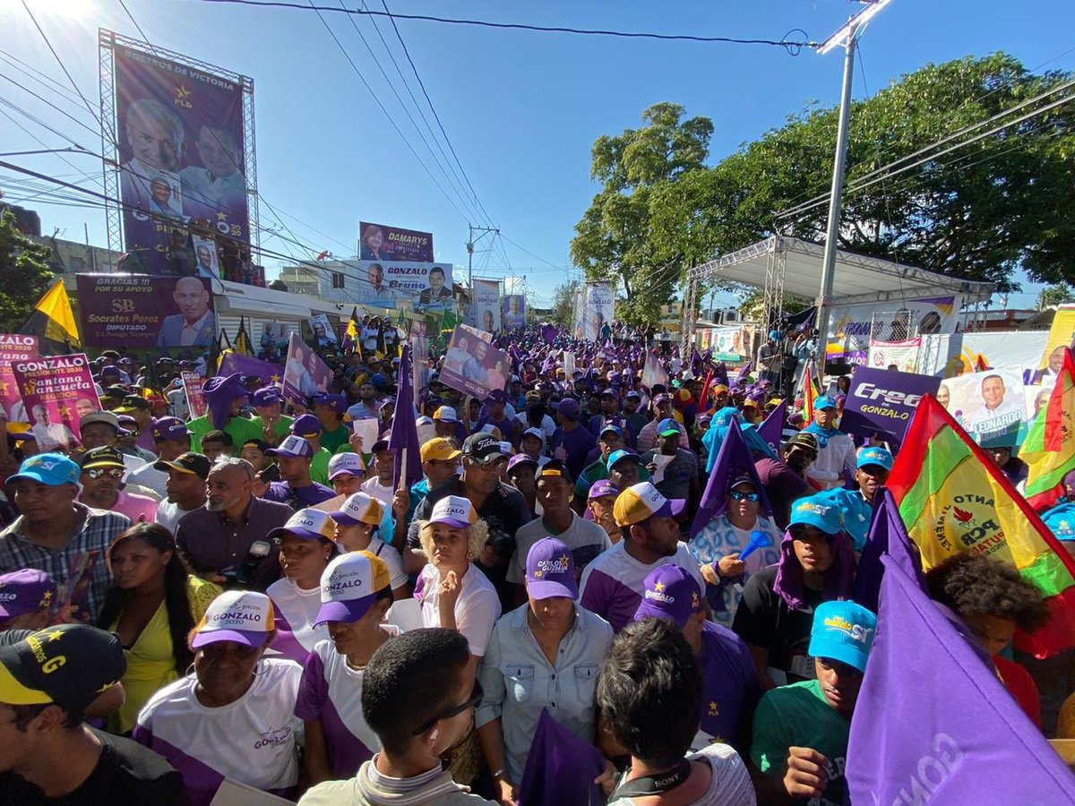 renepolancov's tweet photo. Históricamente en el PLD es muestra de unidad, de trabajo y desarrollo. ⭐️

¡Seguimos porque #GonzaloPresidente2020! 🗣🗣

#SDNEsDeGonzalo
#RenePolancoPresente https://t.co/zSei0OywwC