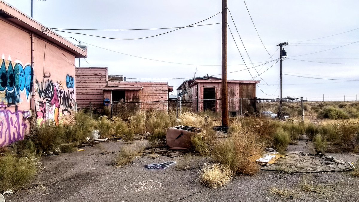 NothingElse_MC's tweet photo. More road trip pics...
#Paint #Art #PublicArt #FoundArt #SprayPaint #SprayPaintArt #SprayPaintings #SprayPaintArtists #StreetArtists #StreetTags #ArtTags #Graffiti #GraffitiTags #GraffitiArt #GraffititArtists #Tagging #TaggingGraffiti #RoadTrip #RoadTrips https://t.co/bO6LHkIfSu