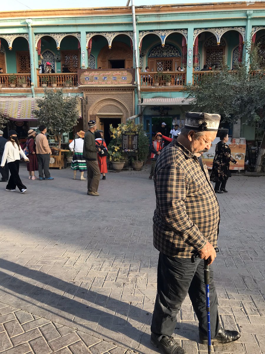 [Take a well-deserved tea break here folks. .... I’m parched myself.]   *Images from my visit to the legendary tea house in Kashgar. (Post  #IPHC23)