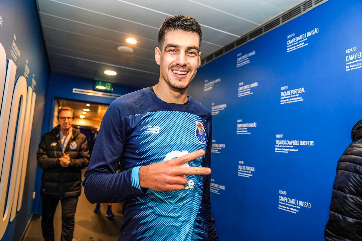 FCPorto's tweet photo. Estamos nos oitavos de final da Taça de Portugal ☑
#FCPorto #FCPVFC #TaçadePortugal https://t.co/p6IY3f9D78