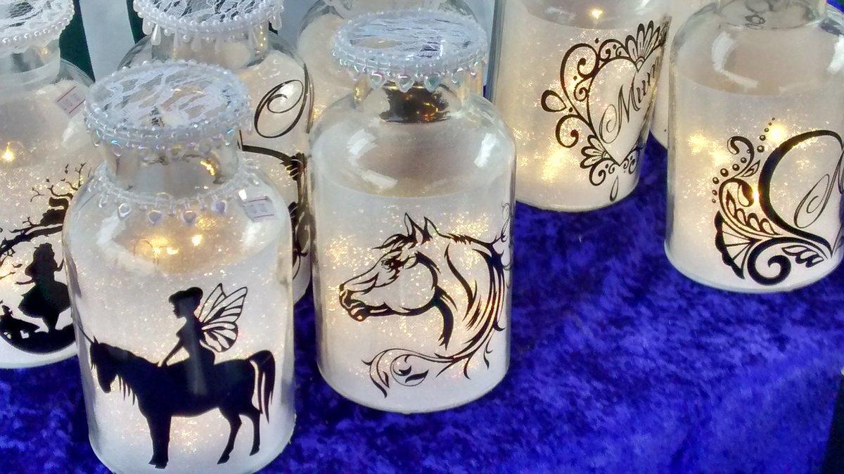 #ThankYou to #SincerelyYours &amp; <a href="/JOYTHEFLORIST/">Joy Sladden</a> for attending the 15th #HerneBayCarnival #WinterWonderland yesterday