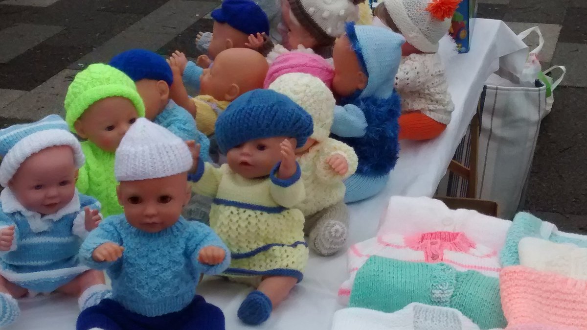 #ThankYou to Mrs Bowler who once again brought her knitted goods stall to the 15th #HerneBayCarnival #WinterWonderland yesterday.