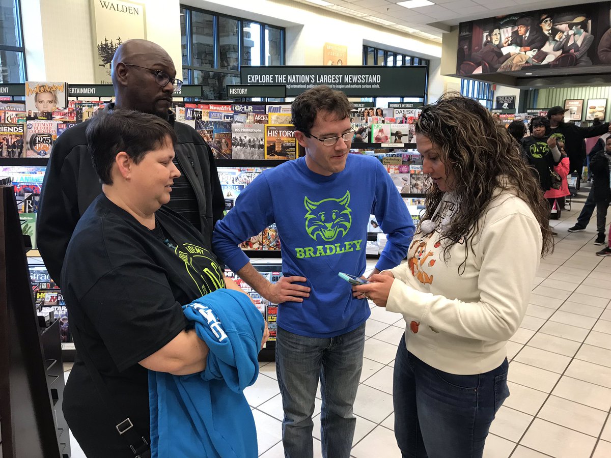 BradleyBobcats's tweet photo. We cannot thank our director, school board, admin, teachers, staff, parents, students &amp; B&amp;N coordinator enough for making the Barnes &amp; Noble Book Fair so successful! #bradleyfamilyrocks @MCScommunicates @BNMurfreesboro @Moore4MCS @mcsgilbert https://t.co/sfZ4vv3p0R
