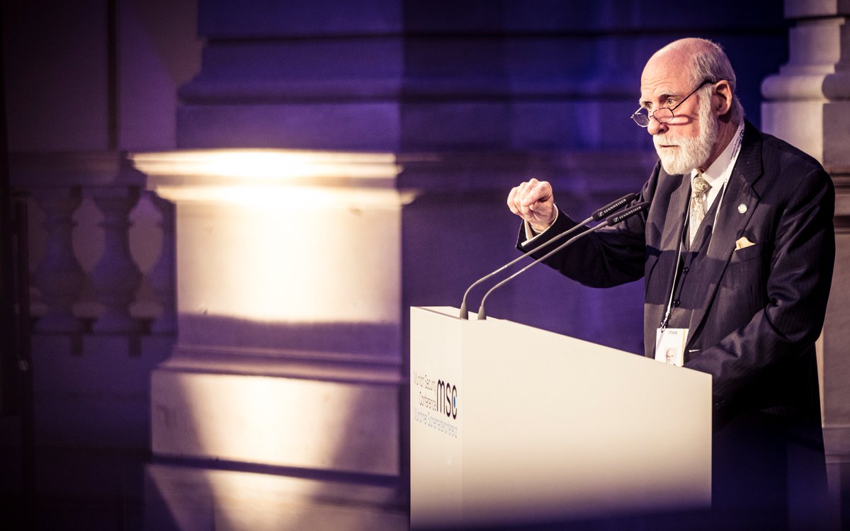 'Father of the Internet' @vgcerf at #CSS2019 on fears towards technological innovation: '#AI and #MachineLearning have become synonymous with major computing breakthroughs. It is highly desirable to use these tools in transparent, explainable, safe, and accountable ways.'