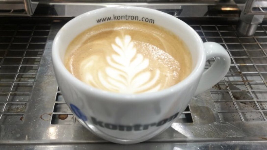 KontronElctrncs's tweet image. Es ist Cappuccino-Zeit. Besuchen Sie uns von Di bis Do auf der #SPS in #Nuernberg und schauen unsere Lösungen an: Vom Sensor bis zur Cloud. Unsere #SOM Produkte sind auch dabei. #kontron #electronics