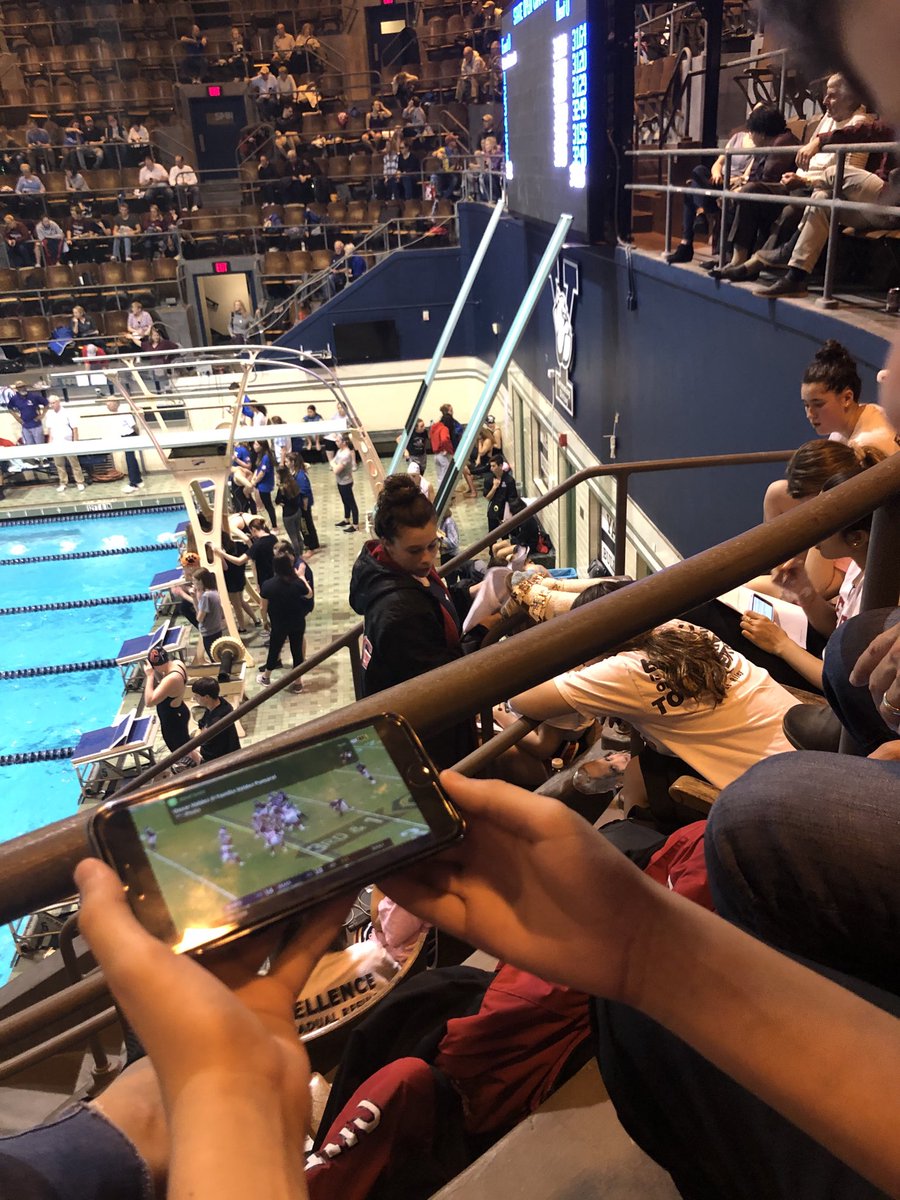 Janellepm's tweet photo. Someone would rather watch football than some amazing swimming......π€π€π€ #ohdaniel https://t.co/iw9Zu5Ok75