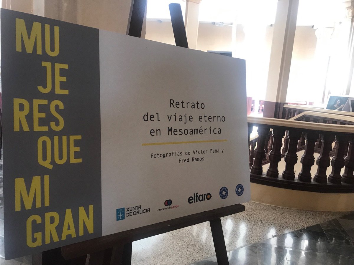 _elfaro_'s tweet photo. Este domingo El Faro inauguró en el Museo de Tapachula, México, la exposición fotográfica titulada “Mujeres que migran” enfocada en el drama que mujeres del Triángulo Norte y del sur de México sufren alrededor de la migración. Estará ahí hasta el 7 de diciembre. https://t.co/0lMgkh7QYd