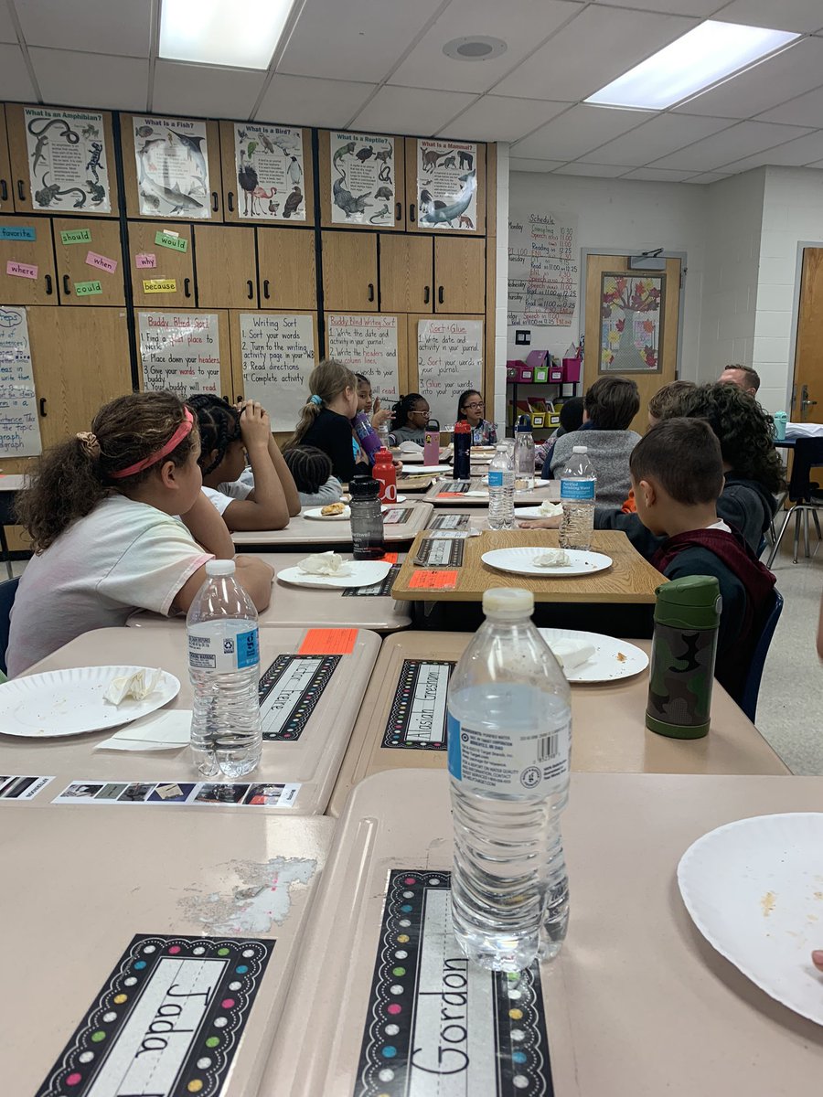 Ms. Kramer & Mr. Cassidy tweet media