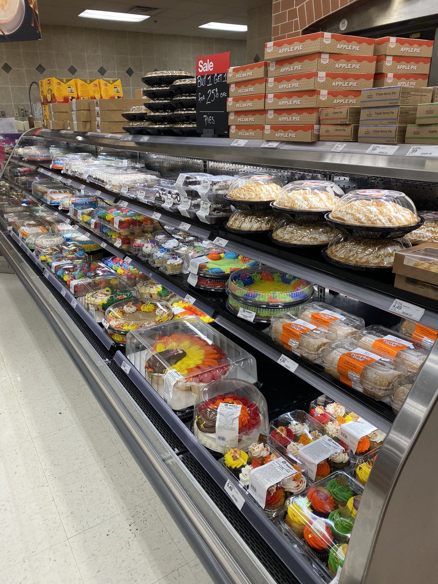 Cake decorator Aundria &amp; Becca have cupcakes,cakes &amp; 12” cookies ready for you &amp; you’re family for Thanksgiving! So, don’t forget to stop into 1456 Rogers Super Target to get the great sweets &amp; PIES! 🦃🦃🦃 <a href="/choffmann1209/">Chris</a> <a href="/mariah_cavett/">Mariah Cavett</a> <a href="/ComeauLindsay/">Lindsay Comeau</a>