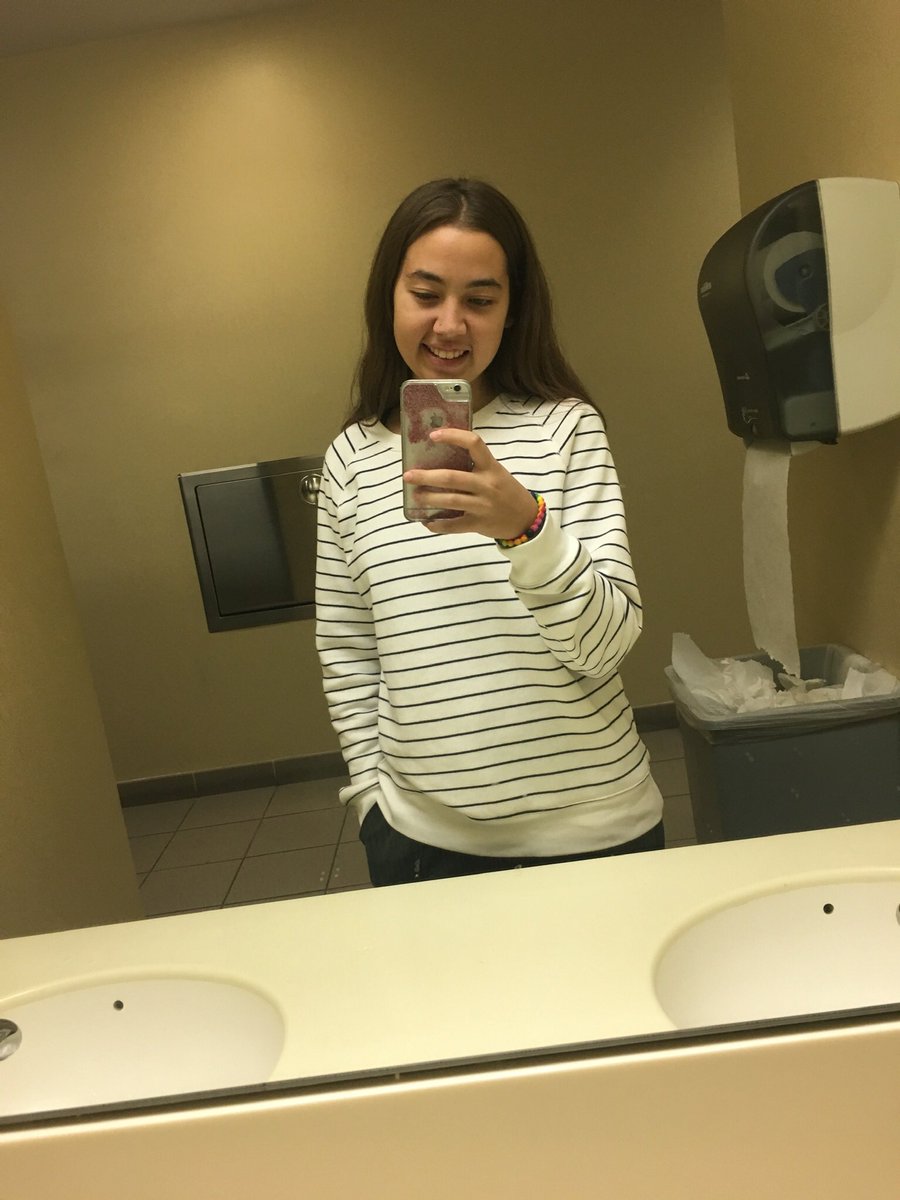 JennaBerger18's tweet photo. Lately I’ve learned it’s okay to not always be okay. And if people want to be in your life they’ll actually put effort in ✌🏼🏳️‍🌈#LGBTQts https://t.co/R9iFmFNonJ