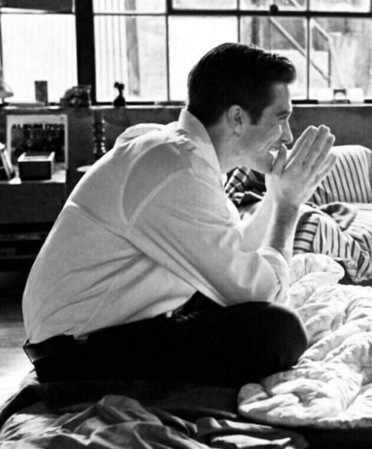 رُبَّما أنا.. tweet media