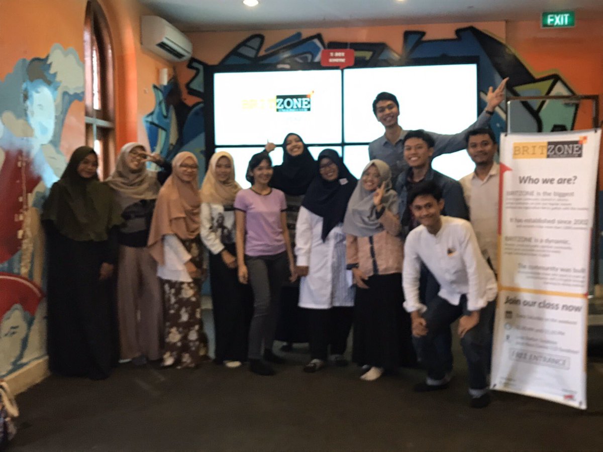 loopstationid's tweet image. Komunitas Britzone Surabaya lagi open class &quot;The Art Of Short Response&quot; nih loopers, kalau kalian pengen kepoin tentang aktivitas mereka langsung aja follow @britzonesby
.
Komunitas @britzonesby ini rutin loh tiap sabtu ngadain class!!
.
#Loopstationsby
#Loopcorner3