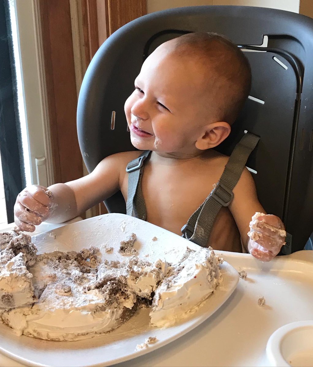 bethanyann_2's tweet photo. One whole year with this amazing little boy ❤️ #babywally https://t.co/ojkheDMsJH