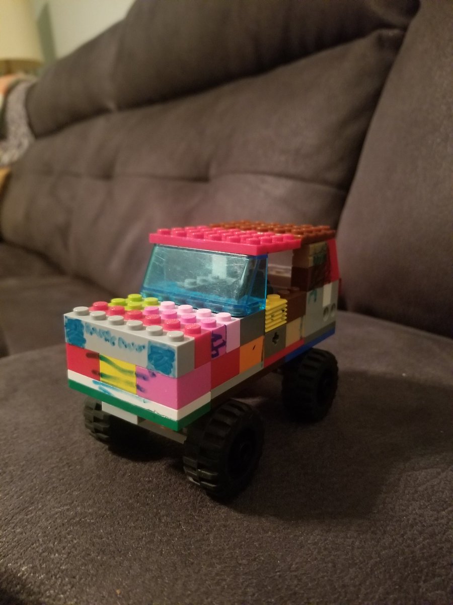 youcouldsaymj's tweet photo. My 9 year old is obsessed with @LandRover and built a Range Rover "real quick" with @LEGO_Group this evening. Kid wants to design vehicles man. #STEM #STEAMmom #Lego #masterbuilder #LandRover #RangeRover https://t.co/goSShMeNtR